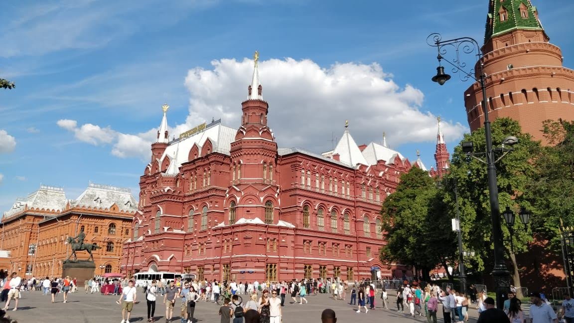 Museu Historico e Kremlin na Praca Vermelha de Moscou