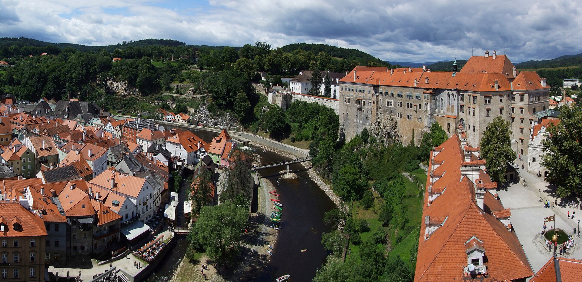 Centro histórico de Český Krumlov visto do alto