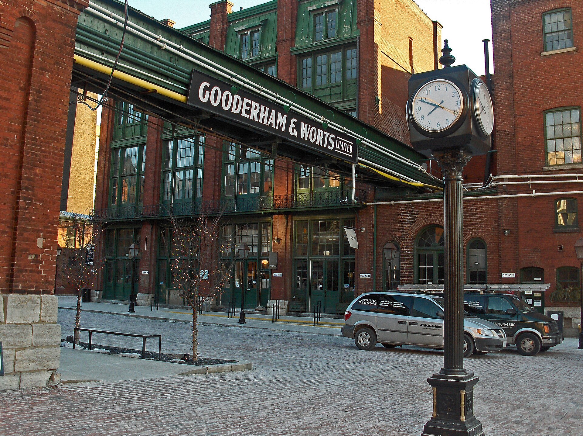 Prédios de tijolo do Distillery District em Toronto